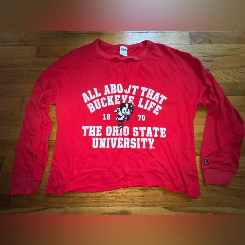 PINK Victoria Secret Cropped Sweatshirt - Picture 1 of 6
